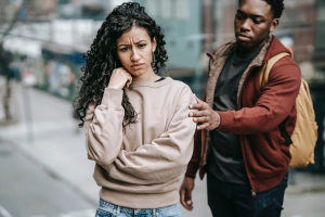 How to deal with your girlfriend ignoring you