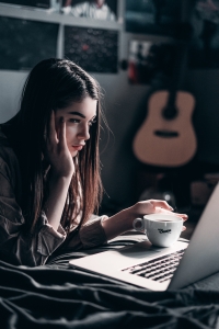 How To Flirt Online And Find A Date