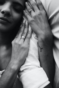 How to make a girl miss you?