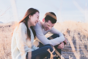 How to Make a Girl Laugh: Tips and Tricks