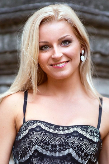 Viktoriya, 30 years old from Ukraine, Lviv