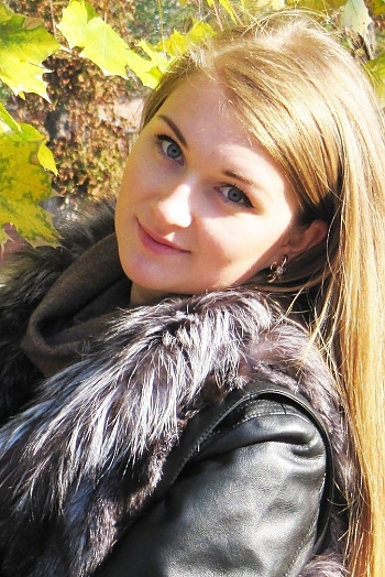 Alina, 30 years old from Ukraine, Debalcevo