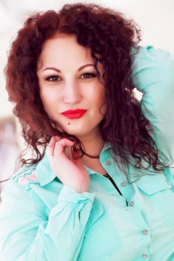 Ylia, 33 years old from Ukraine, lugansk