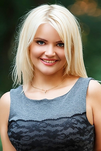 Anastasia, 27 years old from Ukraine, Kharkov