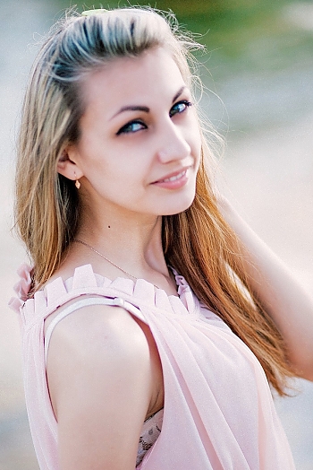 Olga, 30 years old from Ukraine, Odessa
