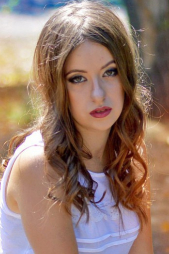 Irina, 27 years old from Ukraine, Zaporozhye