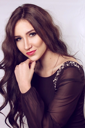 Ksenia, 32 years old from Ukraine, Zaporozhye