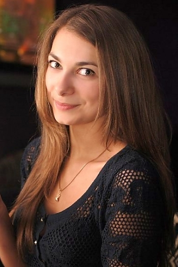 Anna, 30 years old from Ukraine, Alchevsk