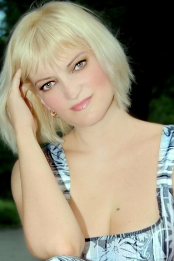 Irina, 47 years old from Ukraine, Lugansk
