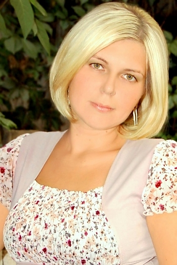 Elena, 41 years old from Ukraine, Lugansk
