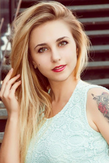 Tatyana, 28 years old from Ukraine, Odessa