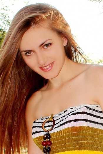 Olga, 30 years old from Ukraine, Nikolaev