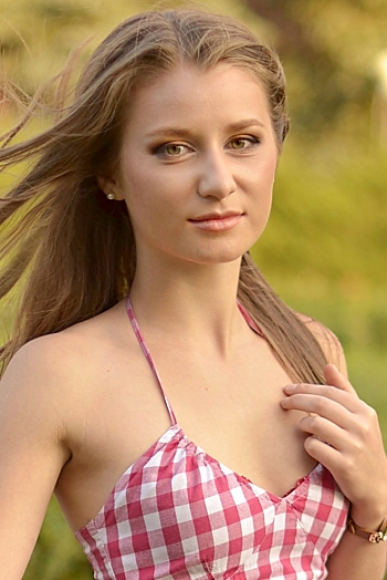 Olga, 30 years old from Ukraine, Nikolaev