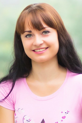 Alyona, 29 years old from Ukraine, Nikolaev