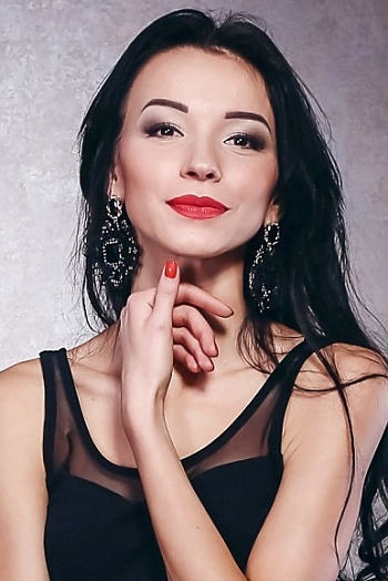 Nasty, 32 years old from Ukraine, Simferopol