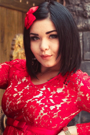 Irina, 25 years old from Ukraine, Nikolaev