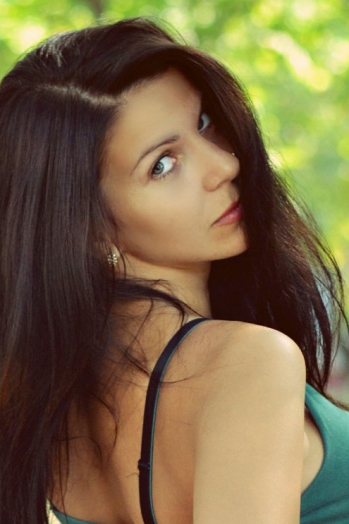 Nina, 32 years old from Ukraine, Yuzhnoukrainsk