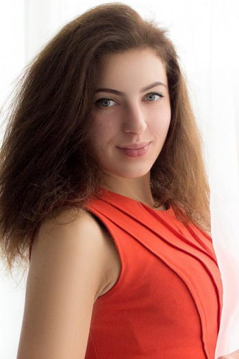 Inna, 28 years old from Ukraine, Pesochin