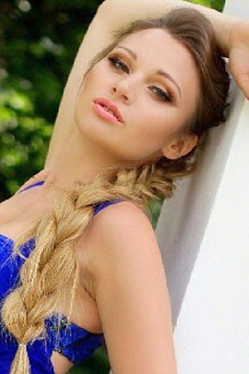 Tanja, 35 years old from Ukraine, Symu