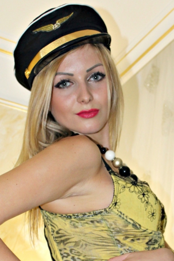 Anastasia, 32 years old from Ukraine, Kremenchug