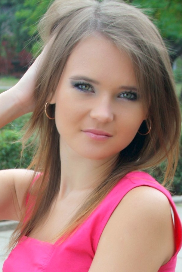 Alena, 30 years old from Ukraine, Nikolaev