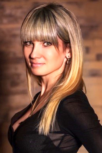 Kristina, 35 years old from Ukraine, Zaporozhye