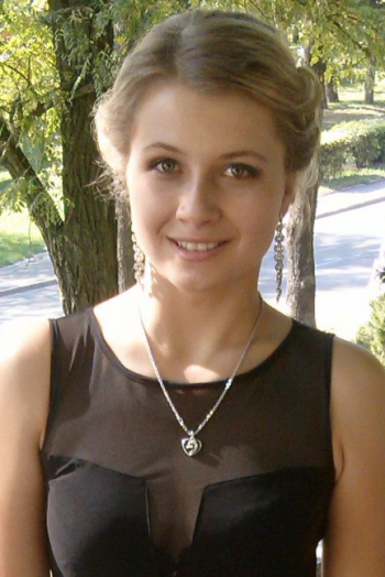 Aneta, 27 years old from Ukraine, Chernigov