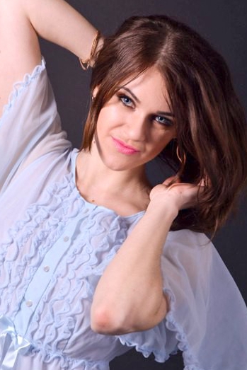 Yana, 33 years old from Ukraine, Cherkasy