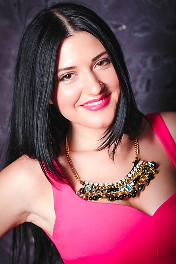 Oksana, 32 years old from Ukraine, Kharkov