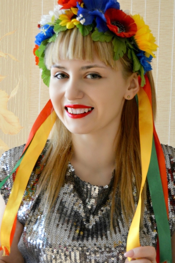Anna, 27 years old from Ukraine, Nikopol