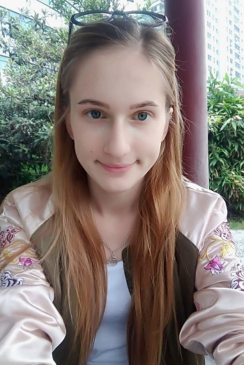 Svetlana, 30 years old from Ukraine, Mykolayiv