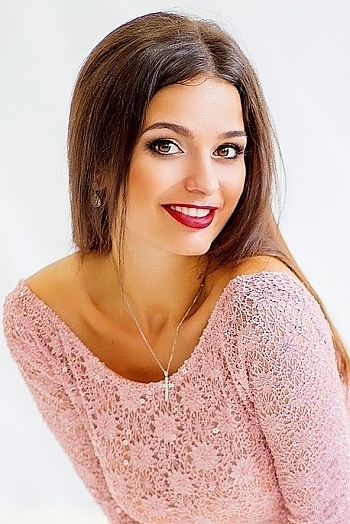 Lana, 33 years old from Ukraine, Kiev