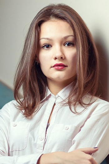 Evgeniya, 28 years old from Ukraine, Lugansk