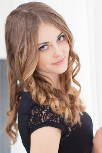 Anna, 27 years old from Ukraine, Lugansk