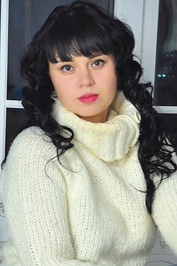 Elena, 28 years old from Ukraine, Dnepr
