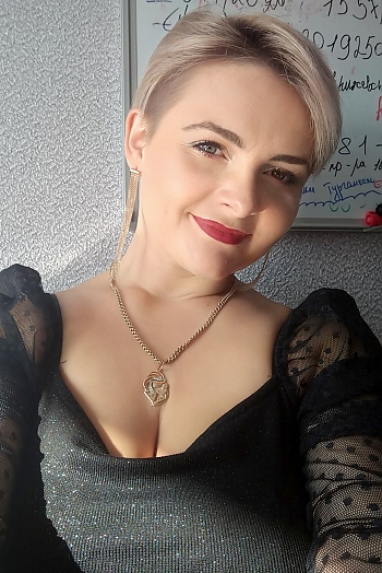 Vitaliia, 35 years old from Ukraine, Cherkasy