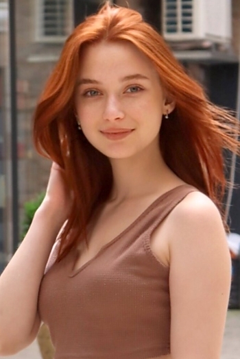 Viktoriia, 21 years old from Ukraine, Ivano-Frankivsk