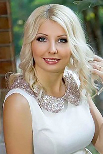 Yuliya, 30 years old from Ukraine, Odessa
