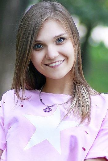 Anna, 26 years old from Ukraine, Kiev