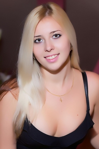 Aliona, 32 years old from Ukraine, Nikolayev