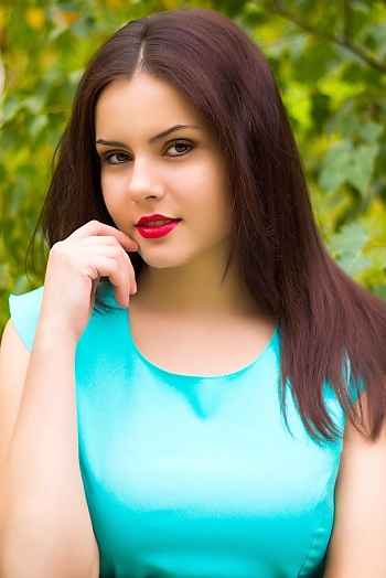 Oksana, 28 years old from Ukraine, Kharkov