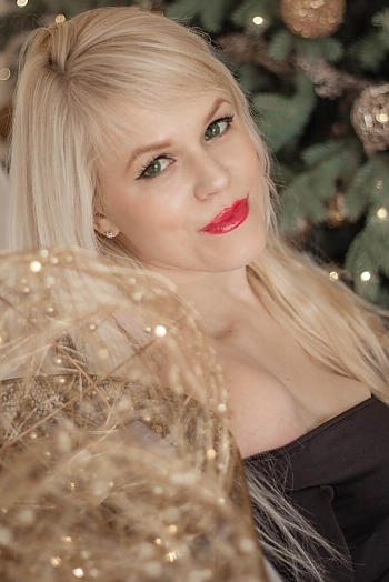 Polina, 42 years old from Ukraine, Lviv