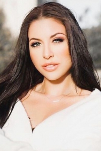 Anna, 28 years old from United States, Los Angeles