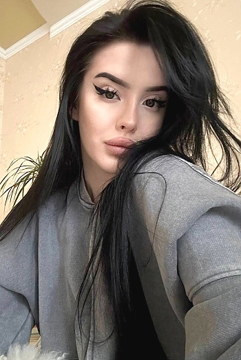 Yelyzaveta, 22 years old from Ukraine, Lviv