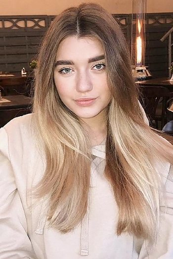 Alyona, 23 years old from Ukraine, Kiev