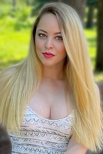 Karyna, 31 years old from Ukraine, Kiev