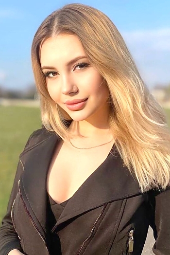 Alina, 21 years old from Ukraine, Kiev