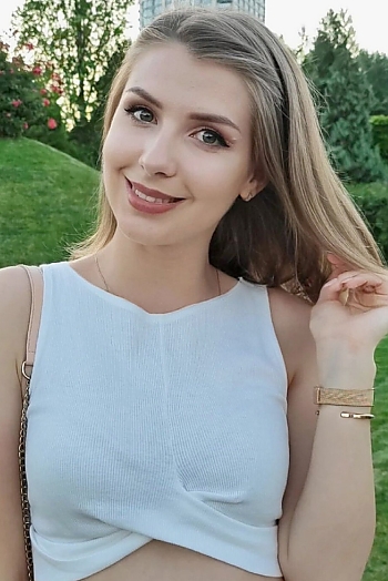 Angelina, 27 years old from Ukraine, Kiev
