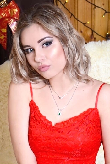 Anastasiia, 25 years old from Ukraine, Kiev