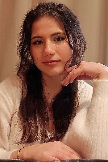 Eva, 19 years old from Ukraine, Dergachi